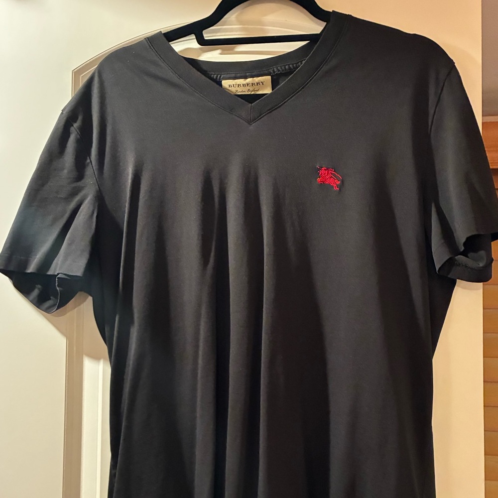Burberry t shirt size L